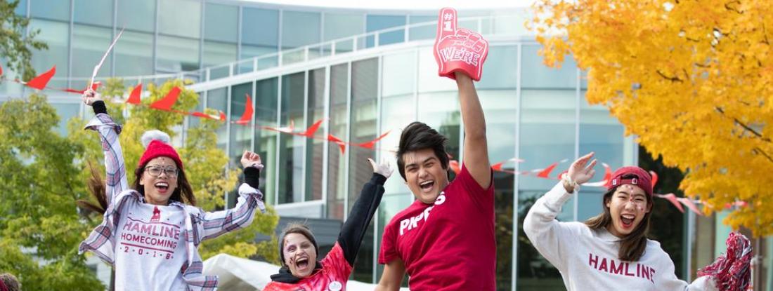 Happy 侫Ƶ Undergraduate Students on Anderson Center